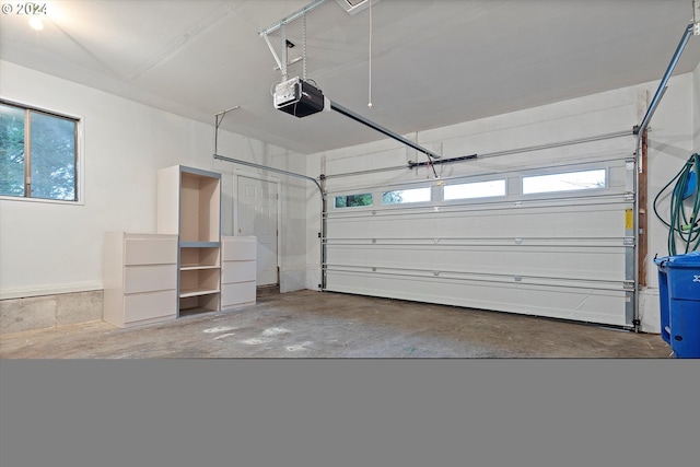 3735 NE Surf Dr, Lincoln City, OR 97367 - garage with a garage door opener