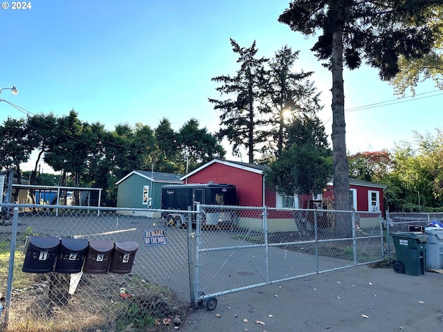 8720 SE Clatsop St, Happy Valley, OR 97086 - single story home with fence