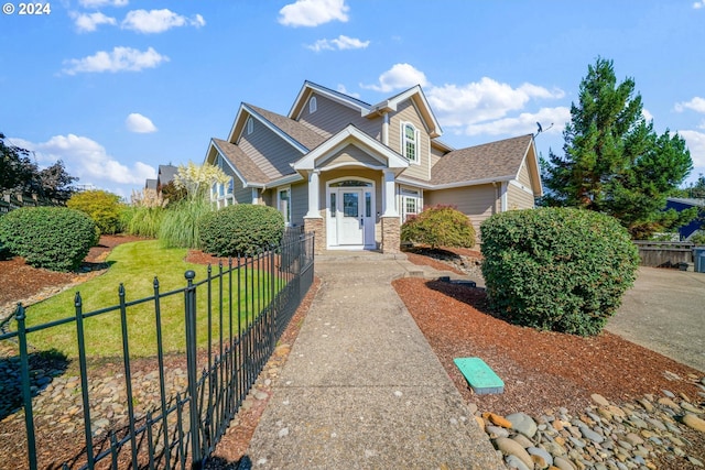 view of front facade with a front lawn