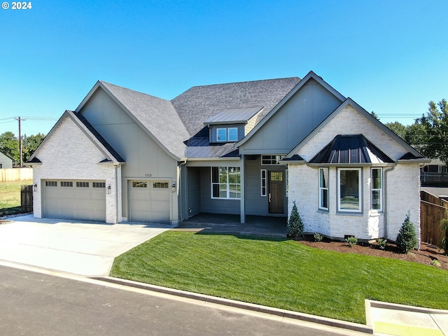 view of front of house with a front lawn