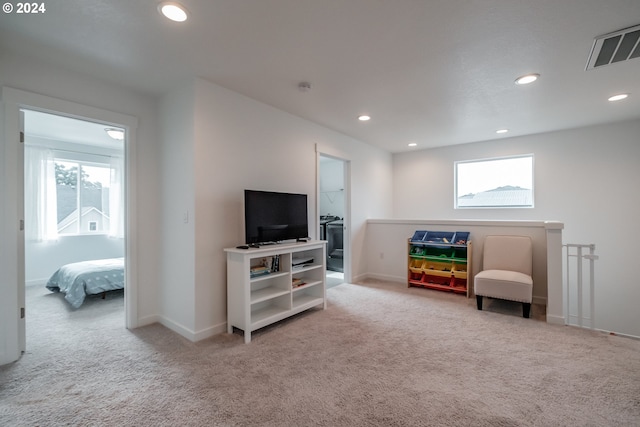 sitting room with carpet