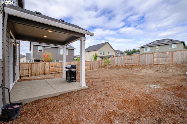 view of yard with a patio area