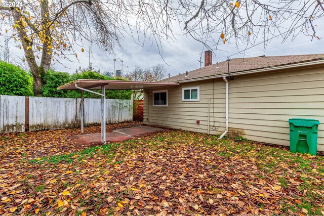 view of yard with a patio area