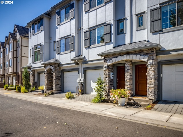 view of front of house featuring a garage