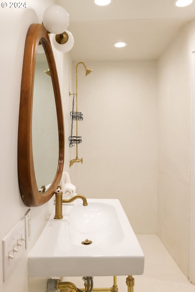 bathroom with sink