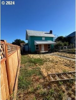 view of back of house