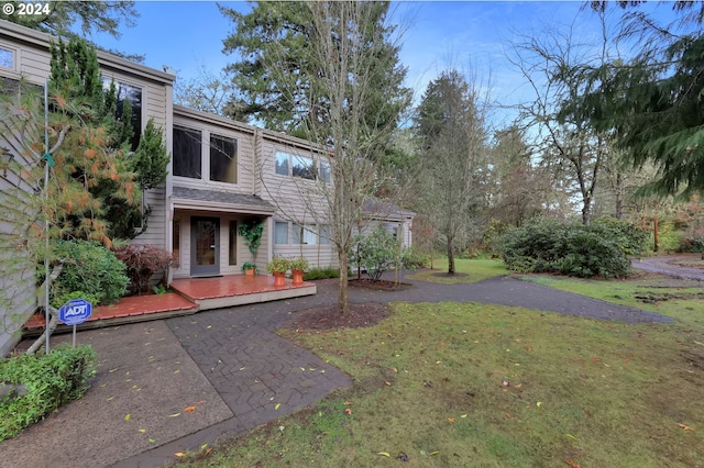 92932 Paschelke Rd, Marcola, OR 97454 - view of grassy yard with a wooden deck