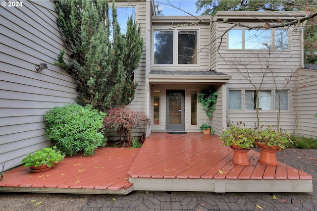 92932 Paschelke Rd, Marcola, OR 97454 - property entrance with a wooden deck