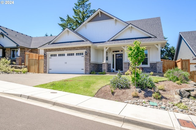 craftsman house featuring a garage