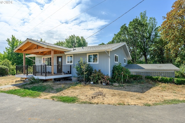 view of front of house with a porch