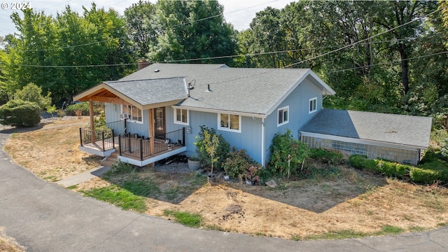 view of front of home featuring covered porch