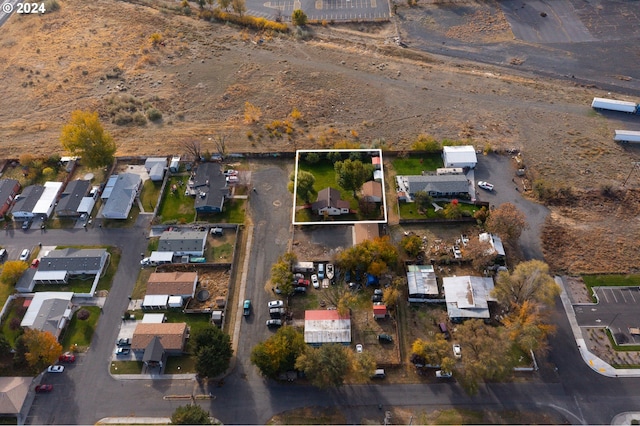 1655 NE 2nd St, Hermiston, OR 97838 - aerial overview of property's location featuring property boundaries highlighted and nearby suburban area