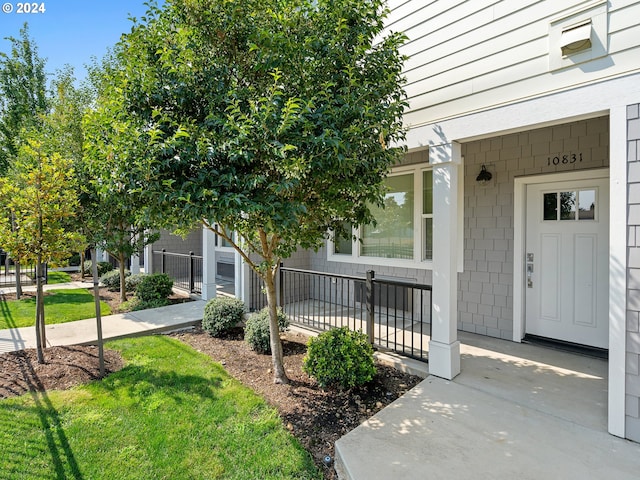 view of entrance to property