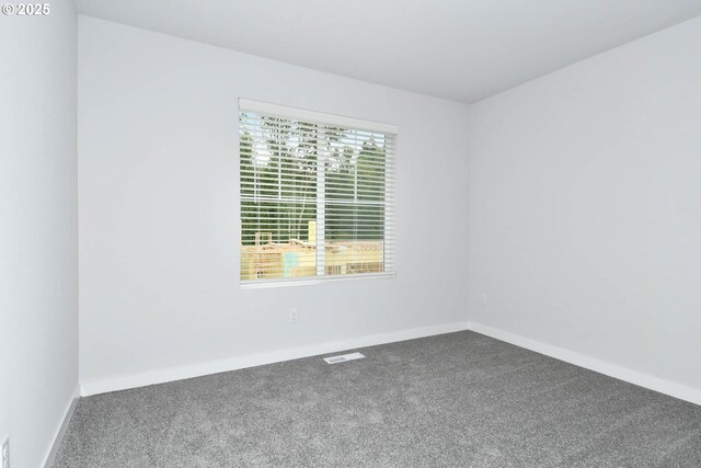 964 NE 14th St, Battle Ground, WA 98604 - carpeted empty room featuring baseboards