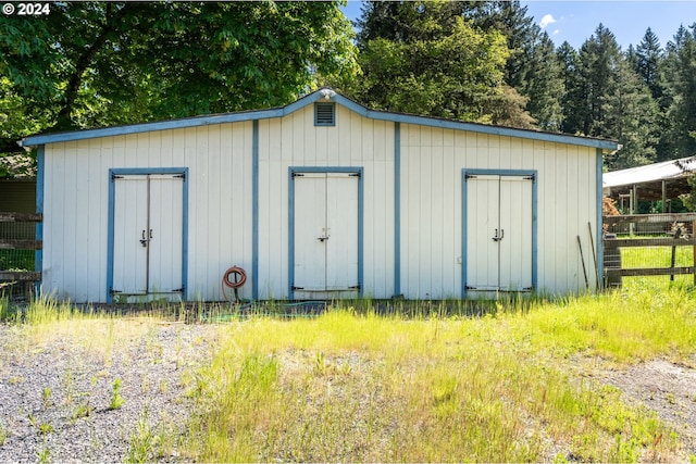 view of shed / structure