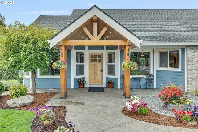 view of front of property with a porch