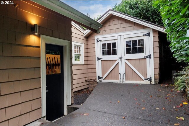 view of outbuilding