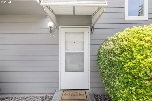 view of doorway to property