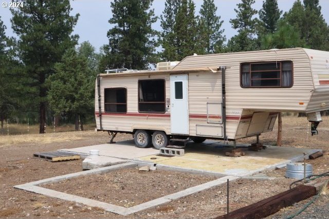 view of manufactured / mobile home