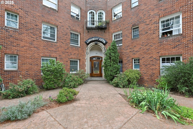 view of property entrance