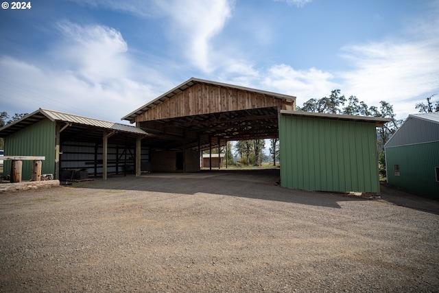 37075 Camp Creek Rd, Springfield, OR 97478 - garage featuring a detached carport and dirt driveway