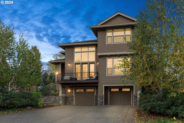 view of front of property featuring a garage