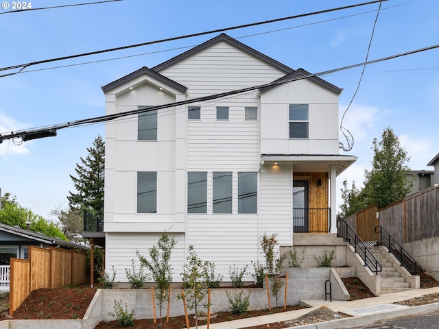 758 NE 91st Ave Unit 1, Portland, OR 97220 - view of front facade featuring fence