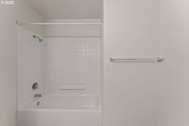 18765 SW Kinnaman Rd, Beaverton, OR 97078 - bathroom with washtub / shower combination