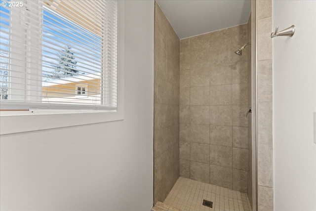18765 SW Kinnaman Rd, Beaverton, OR 97078 - bathroom with tiled shower