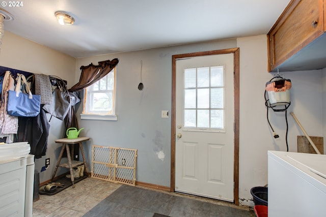 doorway with washer / clothes dryer