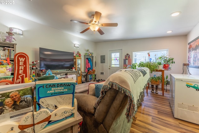 93777 Green Acres Ln, Coos Bay, OR 97420 - living room featuring ceiling fan, wood finished floors, and recessed lighting