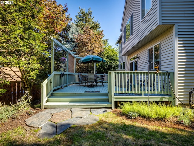 15337 SE Olds Dr, Clackamas, OR 97015 - deck with outdoor dining area