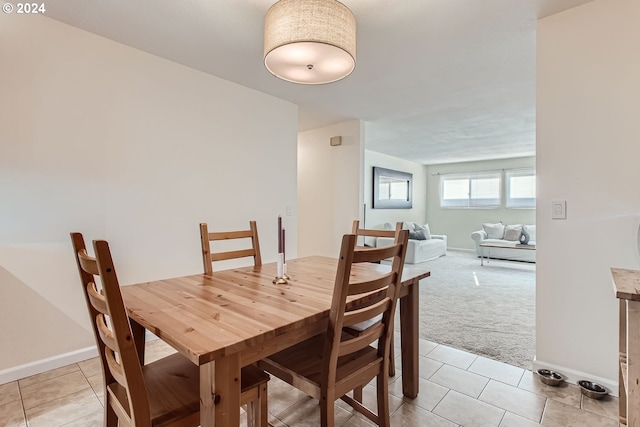 dining room with light tile patterned floors