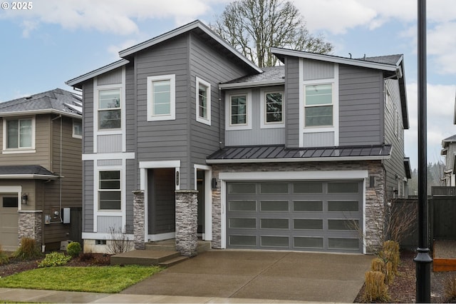 view of front facade featuring a garage