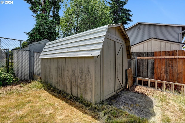 view of outbuilding