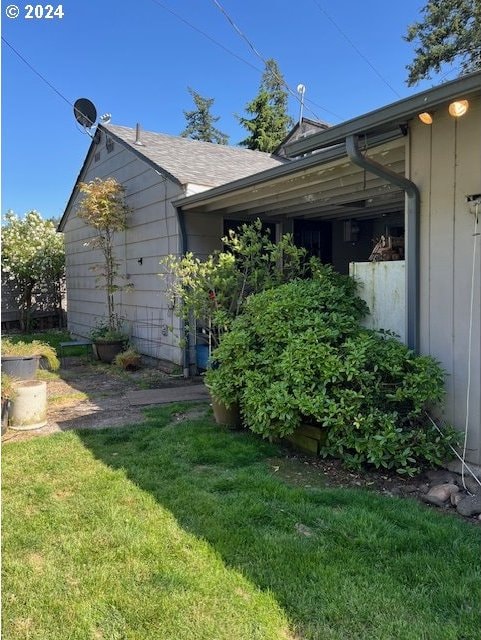 46791 Winfrey Rd, Westfir, OR 97492 - view of property exterior with a yard