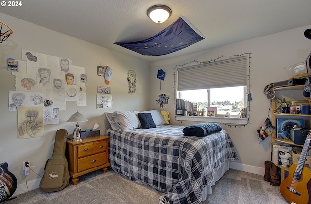 bedroom featuring carpet floors