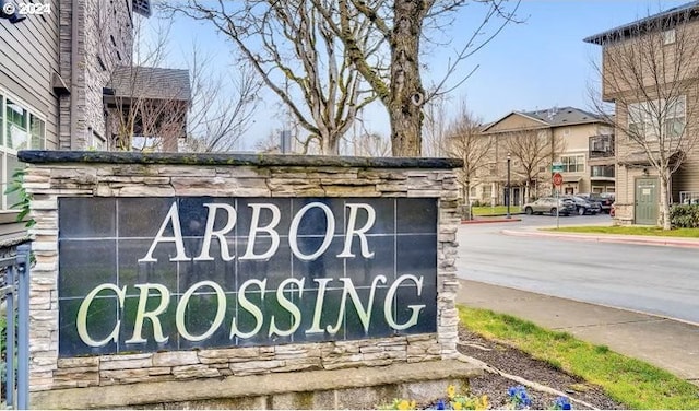 view of community / neighborhood sign