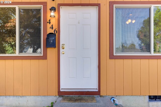 view of property entrance