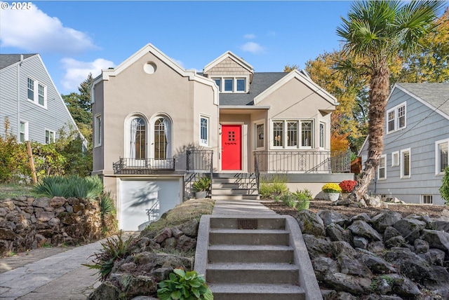 view of front of house with a garage