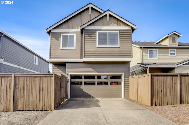 view of front facade featuring a garage