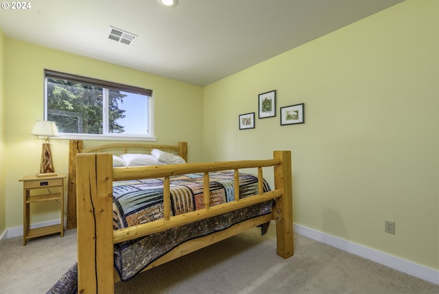 bedroom featuring carpet flooring