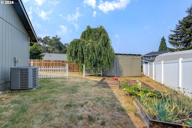 view of yard featuring central AC