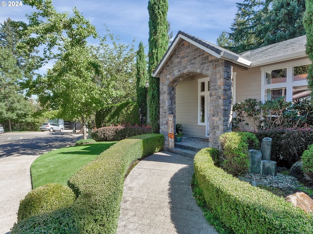 view of property entrance