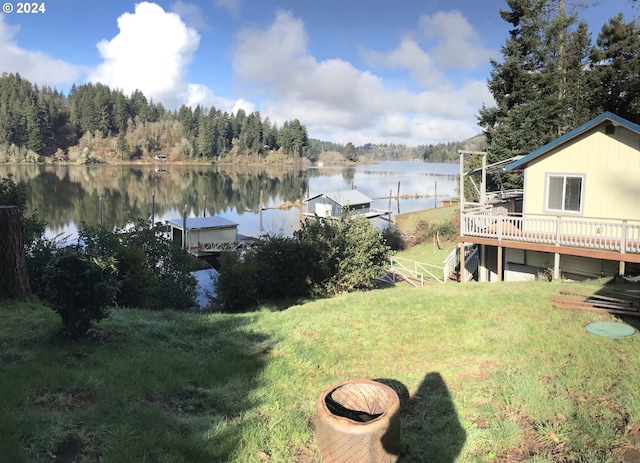 view of yard with a water view