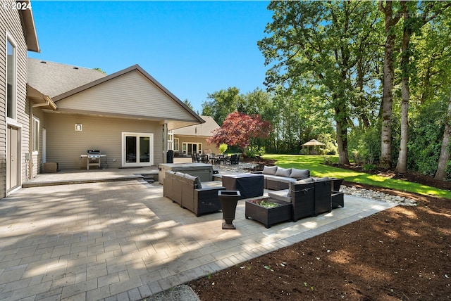 view of patio with outdoor lounge area