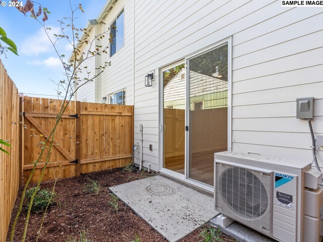 7467 N New York Ave Unit 5, Portland, OR 97203 - view of patio with ac unit