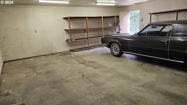 1176 SE 4th Ave, Mill City, OR 97360 - view of garage
