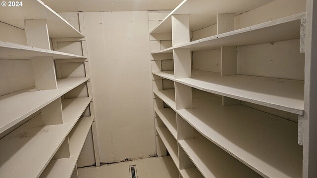 1176 SE 4th Ave, Mill City, OR 97360 - view of storage area