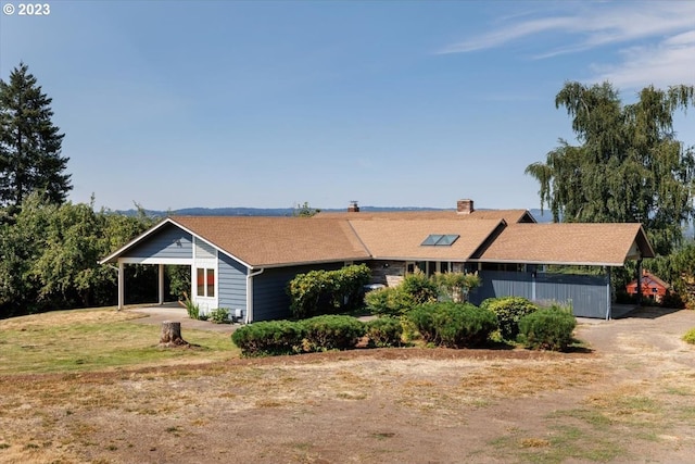 view of front of property